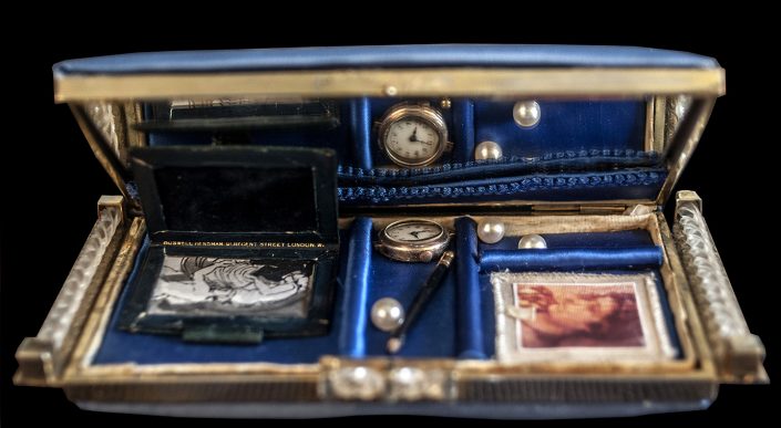 El estuche de Lola Mora Nora García - El estuche de Lola Mora